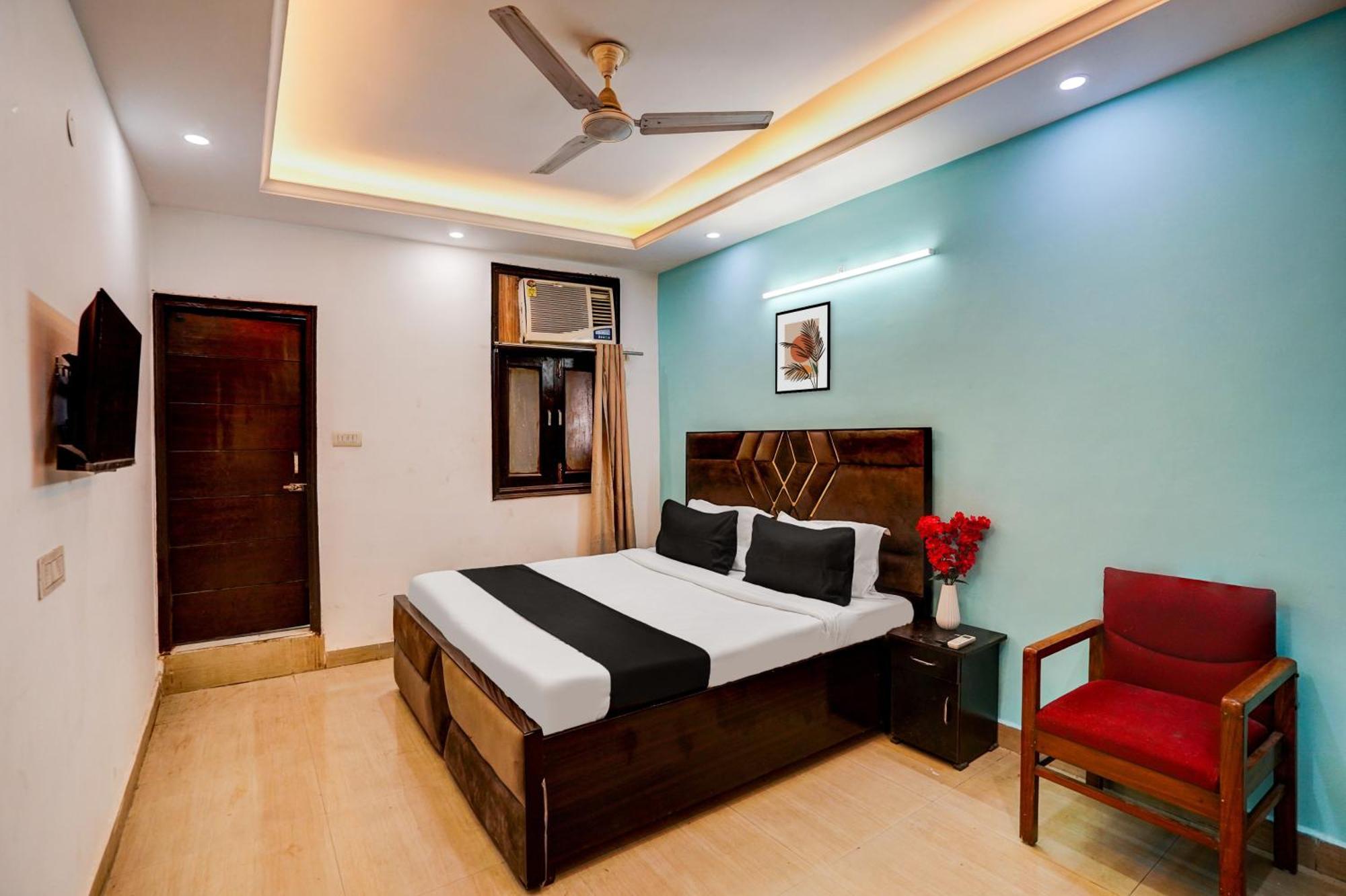 Hotel O Silver Key Kd Plaza Near Saket Metro Station New Delhi